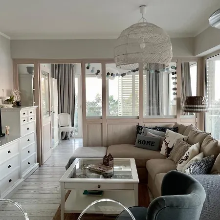 Bialy Apartament Hampton W Playa Baltis Apartment *
