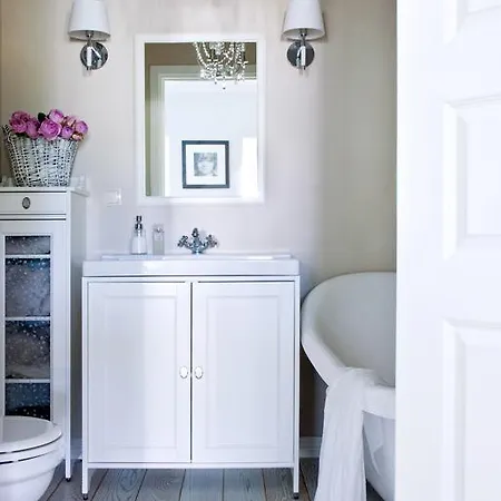 Bialy Hampton W Playa Baltis