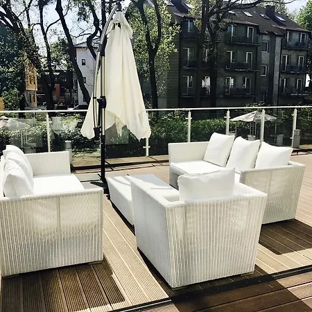 Daire Bialy Hampton W Playa Baltis *