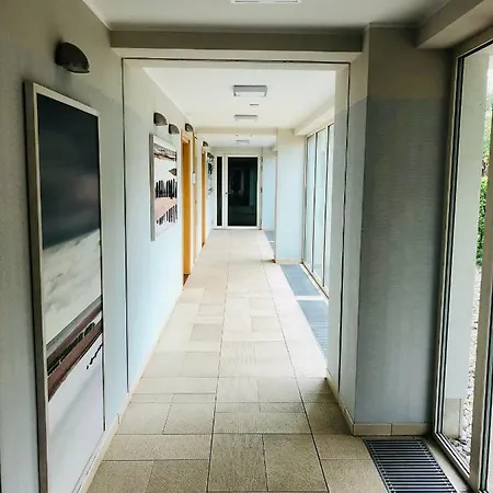 Bialy Apartament Hampton W Playa Baltis * Miedzyzdroje