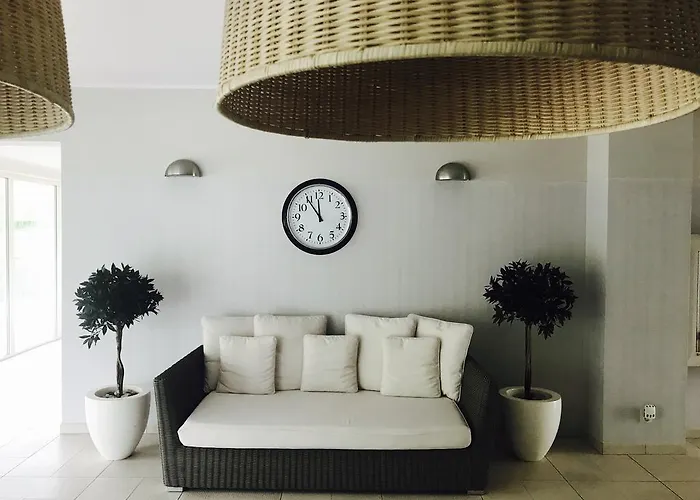 Bialy Hampton W Playa Baltis *