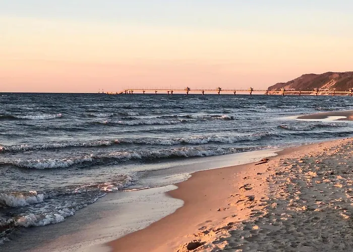 Bialy Hampton W Playa Baltis Miedzyzdroje